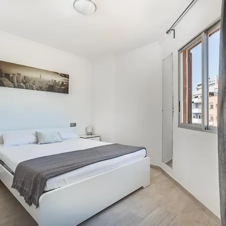 Апартаменты Cosy 2-bed Sleeps 6 Дения