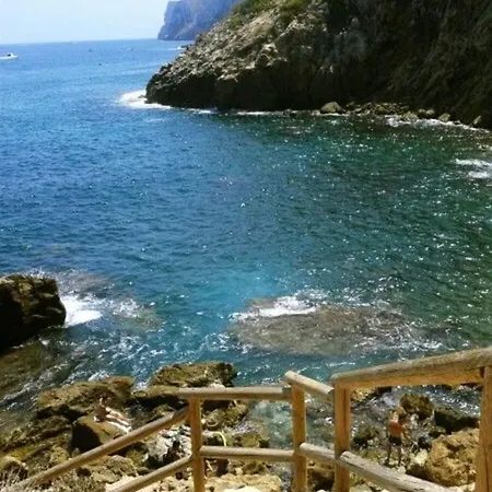 Cosy 2-bed Sleeps 6